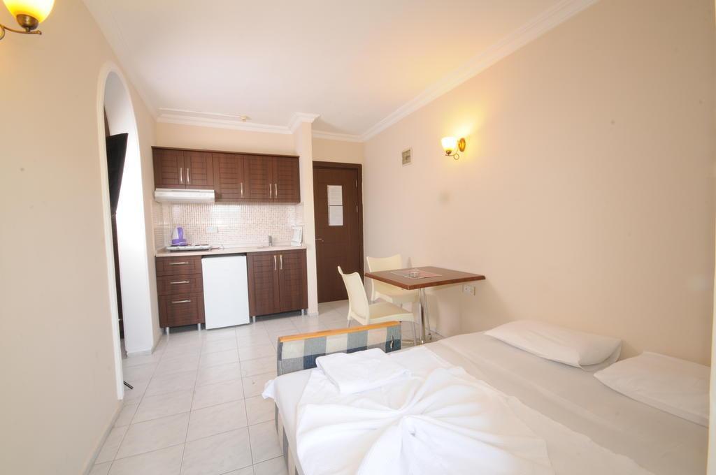 Ozturk Apart Hotel Marmaris Exterior photo